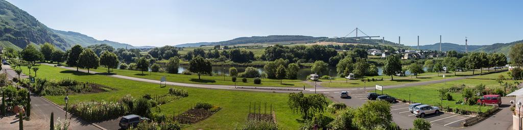 Hotel Zehnthof Ürzig Eksteriør bilde
